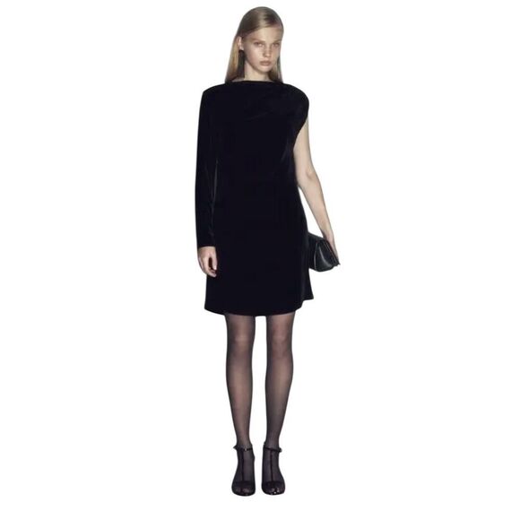 Massimo Dutti Dresses & Skirts - NWT MASSIMO DUTTI Short Velvet Asymmetric Sleeves Black Dress Women's Medium